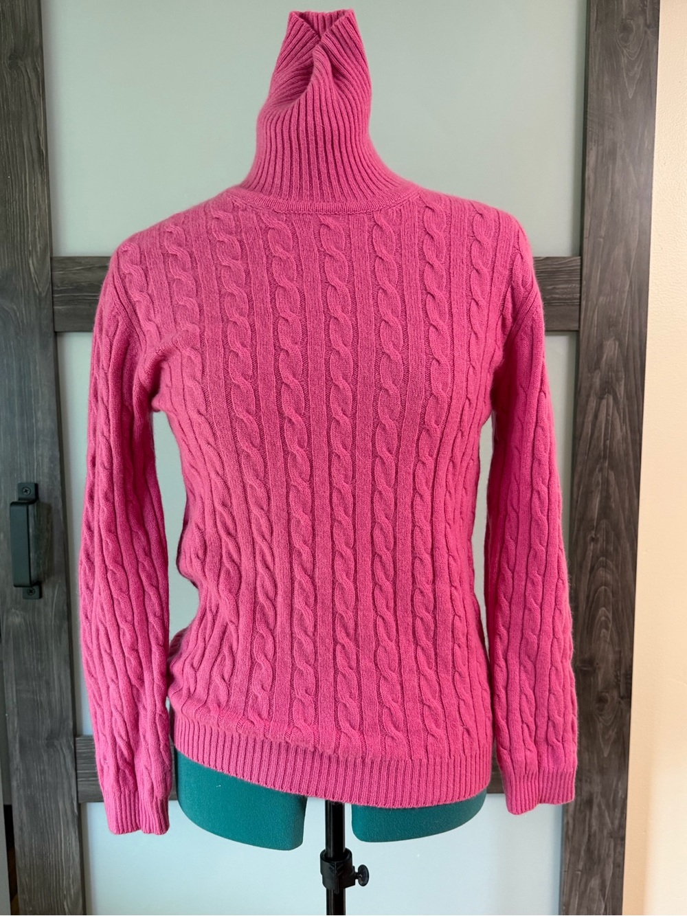 Sutton Studio Bright Pink Cable-Knit Cashmere Turtleneck Sweater